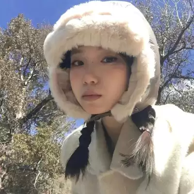 苍傲玉